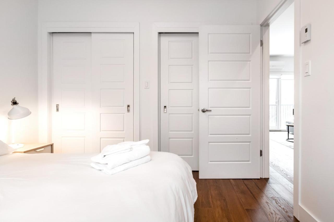 Sleek Condo In The Heart Of Little Italy By Den Stays Montréal Camera foto